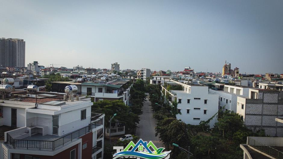 Khu biệt thự, nhà liền kề bị cơi nới, 'đội' tôn như khu tập thể cũ ở Hà Nội