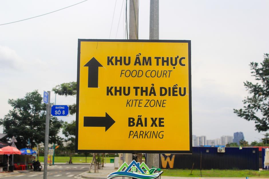Khu đô thị có bãi đỗ xe rộng bằng công viên Đầm Sen, quảng trường chứa được 40.000 người Khu đô thị có bãi đỗ xe rộng bằng công viên Đầm Sen, quảng trường chứa được 40.000 người