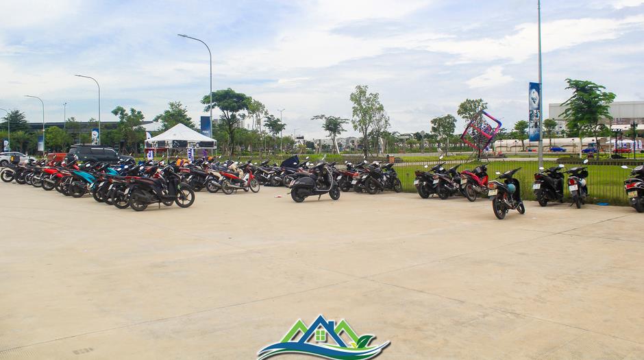 Khu đô thị có bãi đỗ xe rộng bằng công viên Đầm Sen, quảng trường chứa được 40.000 người Khu đô thị có bãi đỗ xe rộng bằng công viên Đầm Sen, quảng trường chứa được 40.000 người