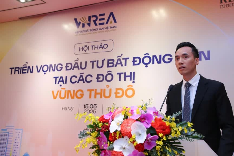 Khu vực đang nổi lên như một Khu vực đang nổi lên như một