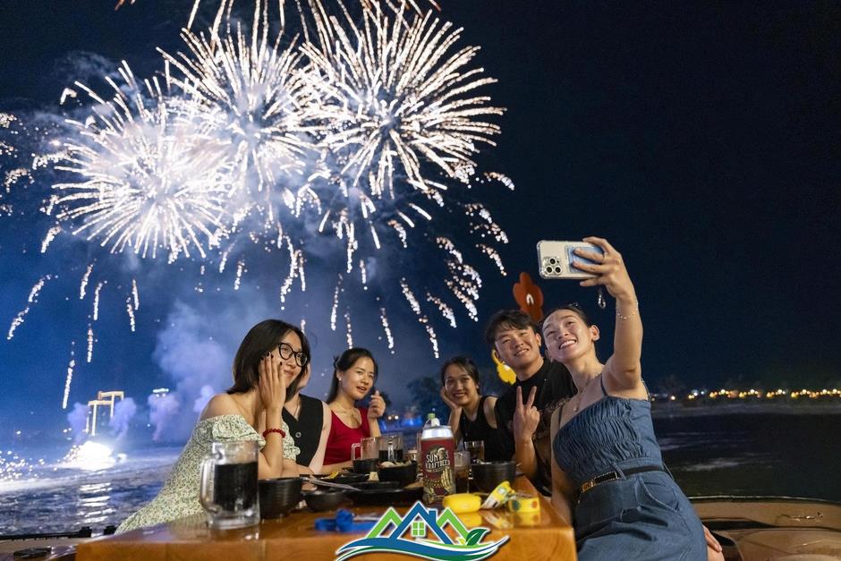 Kinh tế đêm tại Việt Nam: Khách vẫn hỏi chơi gì sau 22h? Kinh tế đêm tại Việt Nam: Khách vẫn hỏi chơi gì sau 22h?