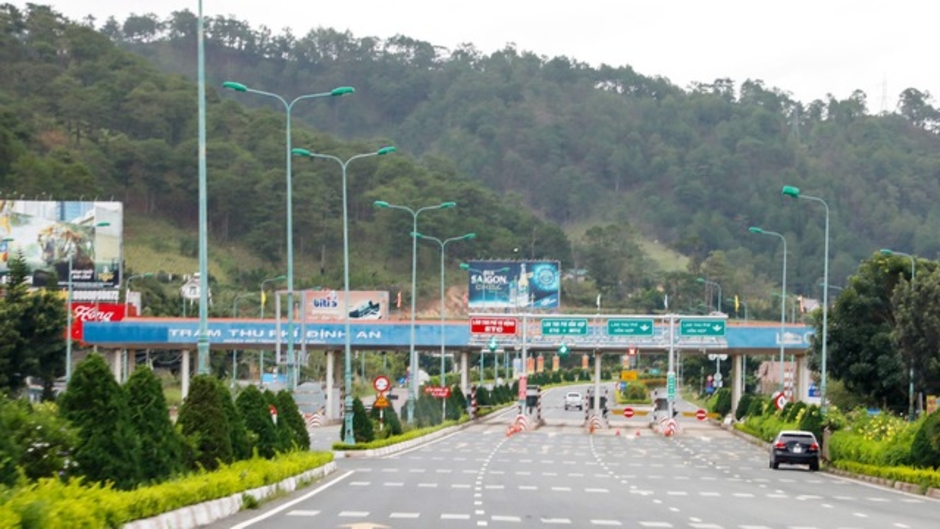 Lâm Đồng chuẩn bị thu hồi đất của 225 hộ dân để thi công dự án cao tốc trọng điểm quốc gia, kết nối các tỉnh Tây Nguyên với khu vực kinh tế trọng điểm phía Nam Lâm Đồng chuẩn bị thu hồi đất của 225 hộ dân để thi công dự án cao tốc trọng điểm quốc gia, kết nối các tỉnh Tây Nguyên với khu vực kinh tế trọng điểm phía Nam