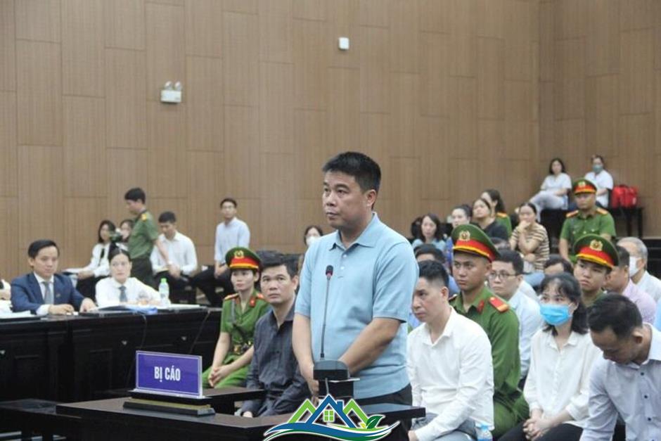 'Lãnh đạo cấp trên' đã trả lại đất được Chủ tịch Phúc Sơn Nguyễn Văn Hậu tặng 'Lãnh đạo cấp trên' đã trả lại đất được Chủ tịch Phúc Sơn Nguyễn Văn Hậu tặng