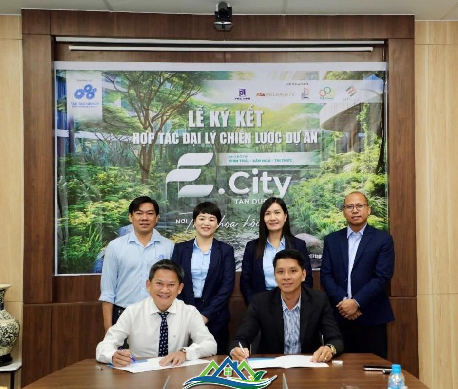 Lễ ký kết chiến lược E.City Tân Đức – Bước tiến đô thị tương lai Lễ ký kết chiến lược E.City Tân Đức – Bước tiến đô thị tương lai