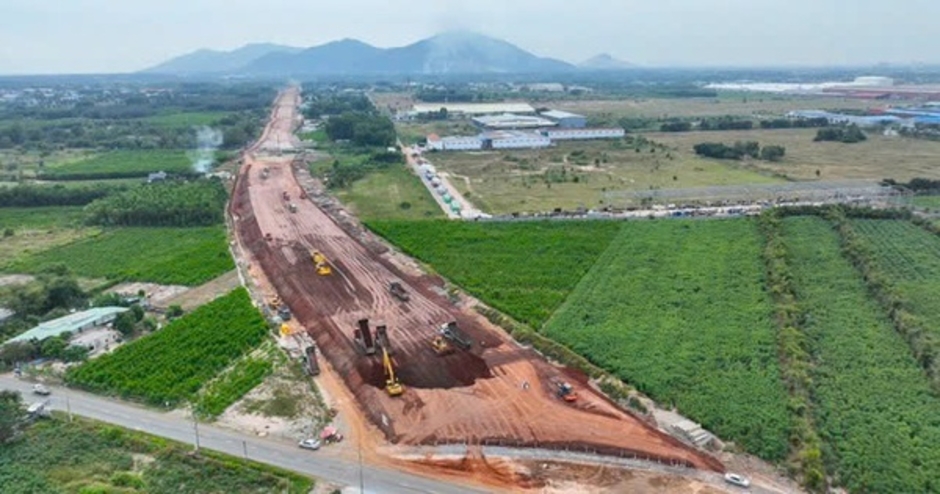 Lộ diện 4 nhà thầu thi công Vành đai 3, cao tốc Biên Hoà – Vũng Tàu không đảm bảo tiến độ