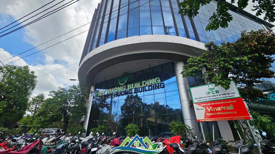 Loạt biệt thự, nhà tầng xây trái phép tại Hà Nội
