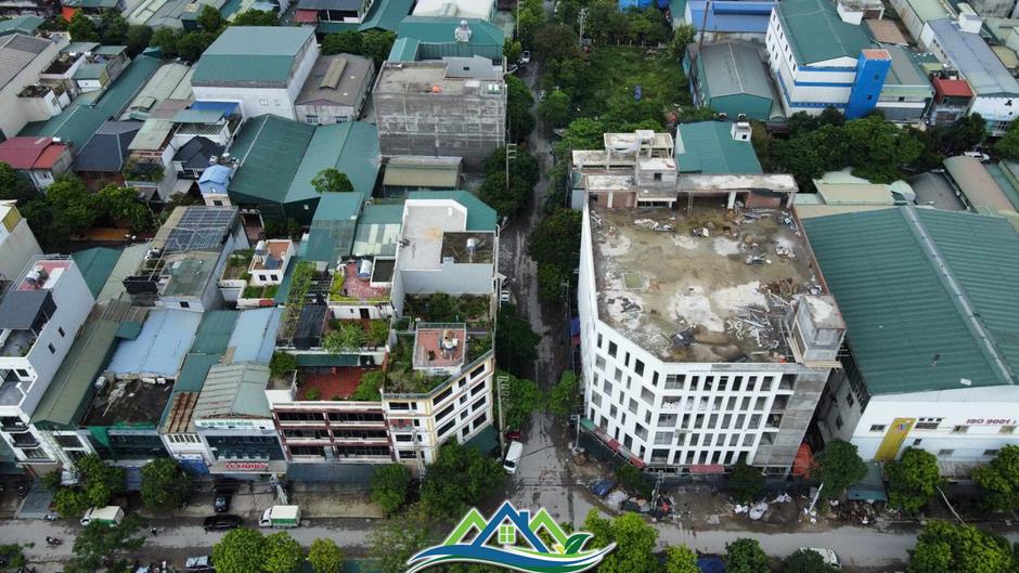 Loạt biệt thự, nhà tầng xây trái phép tại Hà Nội