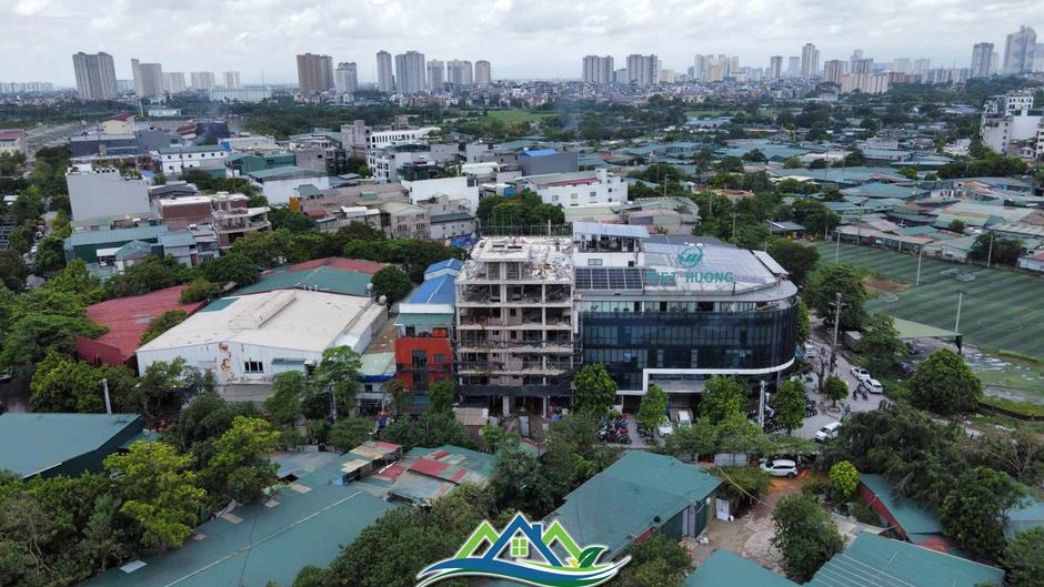 Loạt biệt thự, nhà tầng xây trái phép tại Hà Nội