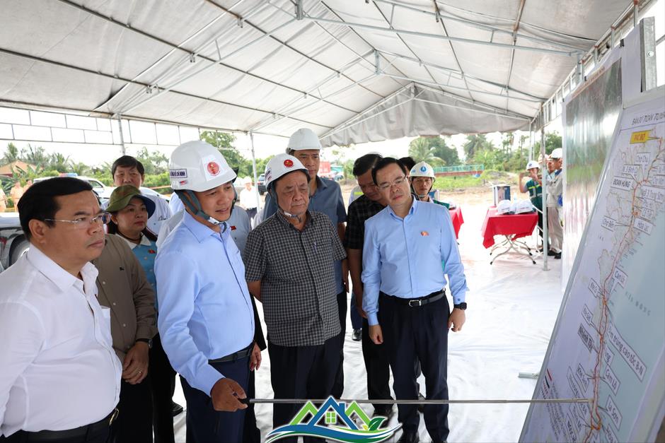 Lý do đường Hồ Chí Minh đoạn An Giang - Cà Mau chậm tiến độ Lý do đường Hồ Chí Minh đoạn An Giang - Cà Mau chậm tiến độ
