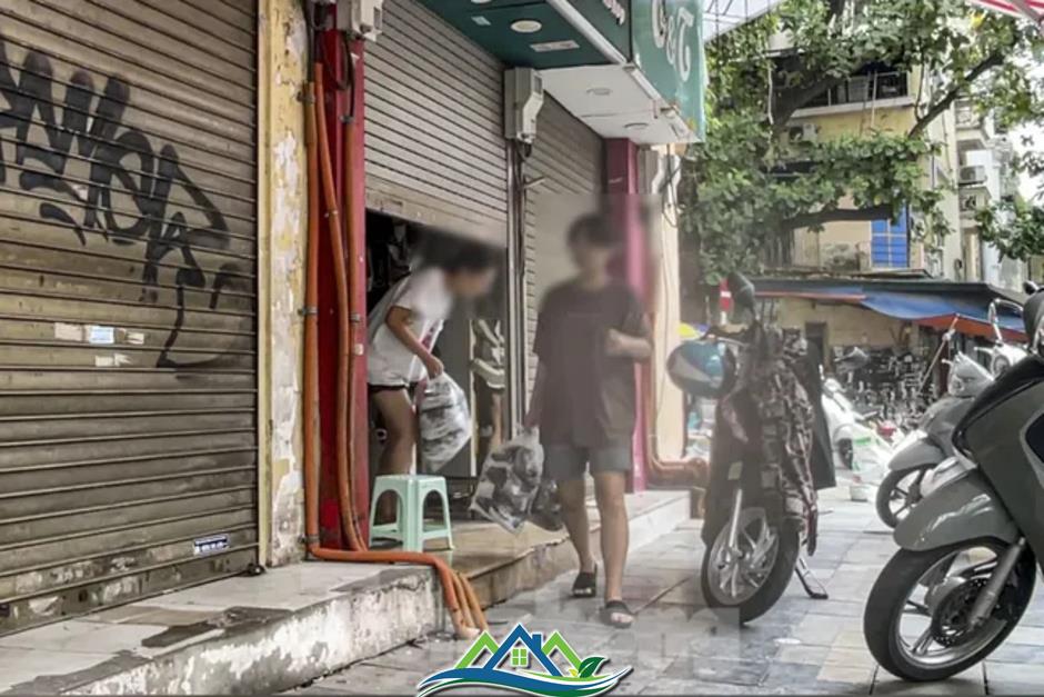 Mấu chốt quan trọng đằng sau việc tiểu thương đóng cửa hàng loạt Mấu chốt quan trọng đằng sau việc tiểu thương đóng cửa hàng loạt