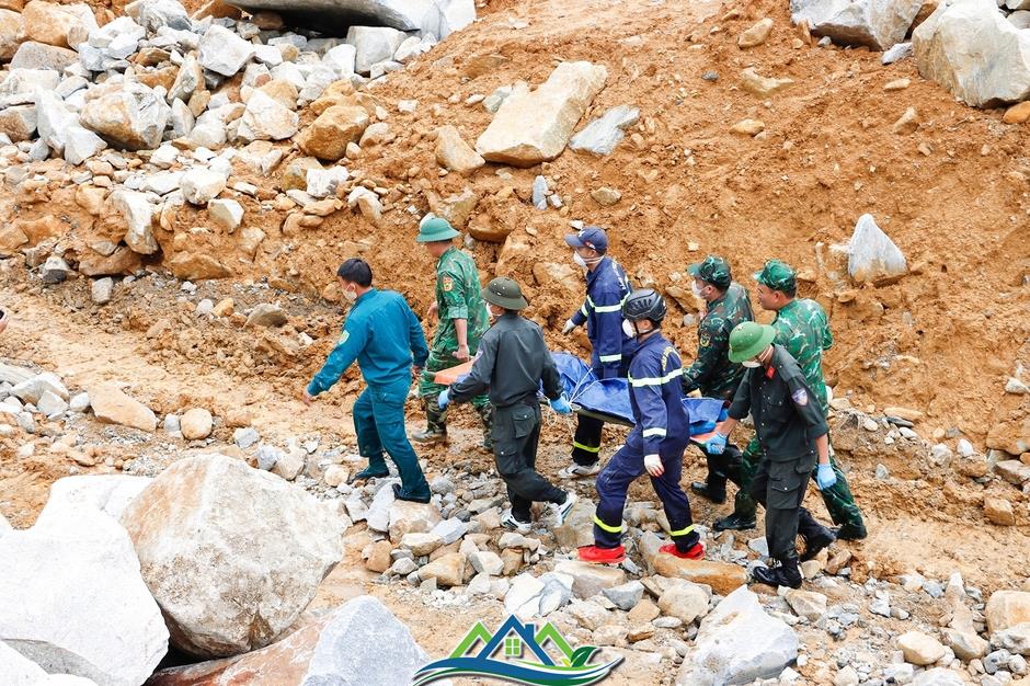 Mới nhất vụ sạt lở công trường thủy điện tại Lai Châu Mới nhất vụ sạt lở công trường thủy điện tại Lai Châu