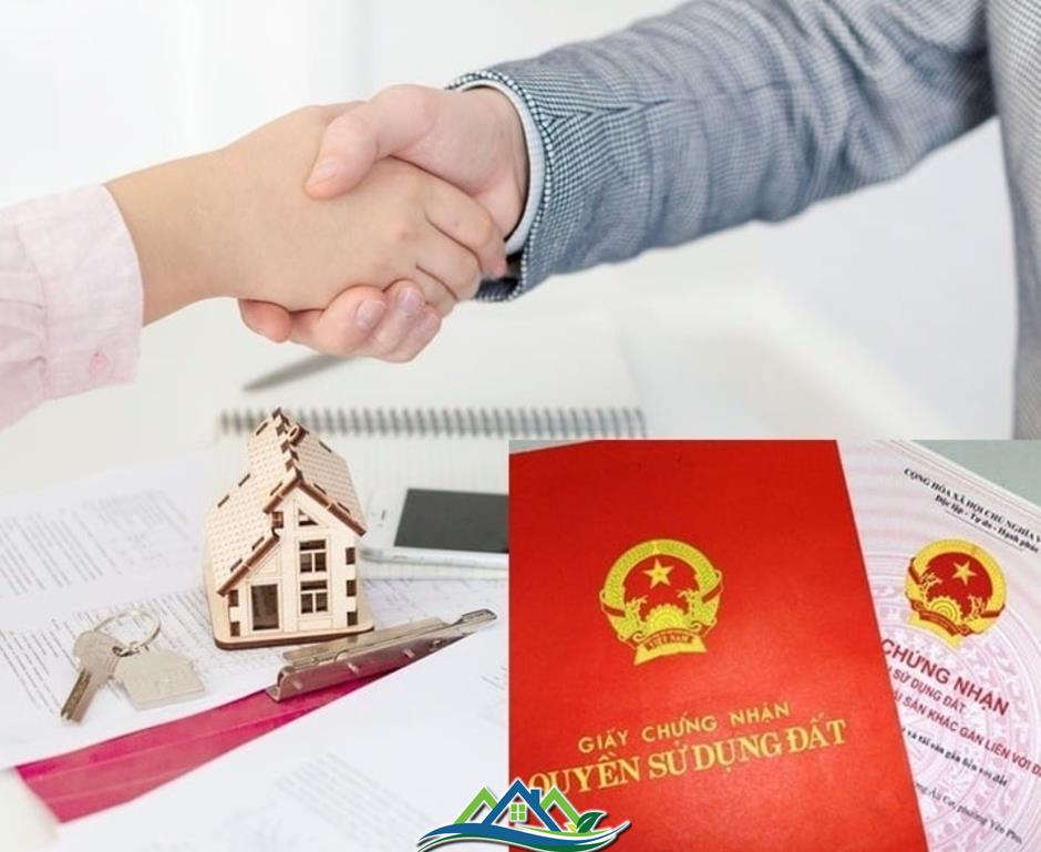 Mua bán đất có công chứng nhưng người bán trây ỳ sang tên sổ đỏ, phải làm sao? Mua bán đất có công chứng nhưng người bán trây ỳ sang tên sổ đỏ, phải làm sao?