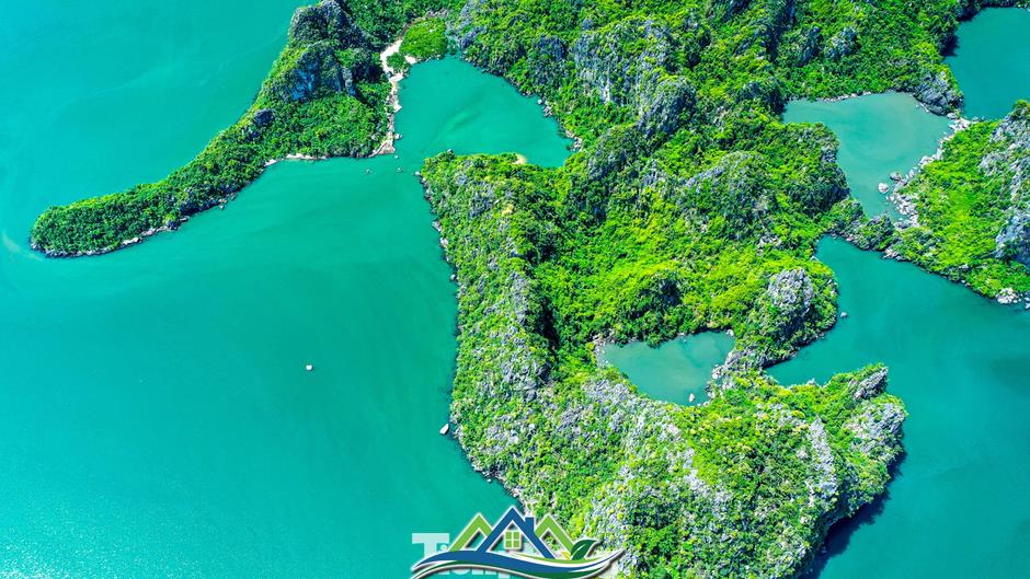 Ngắm vịnh Bái Tử Long từ tuyến đường bao biển đẹp nhất Việt Nam Ngắm vịnh Bái Tử Long từ tuyến đường bao biển đẹp nhất Việt Nam