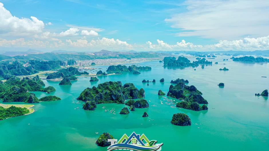Ngắm vịnh Bái Tử Long từ tuyến đường bao biển đẹp nhất Việt Nam Ngắm vịnh Bái Tử Long từ tuyến đường bao biển đẹp nhất Việt Nam
