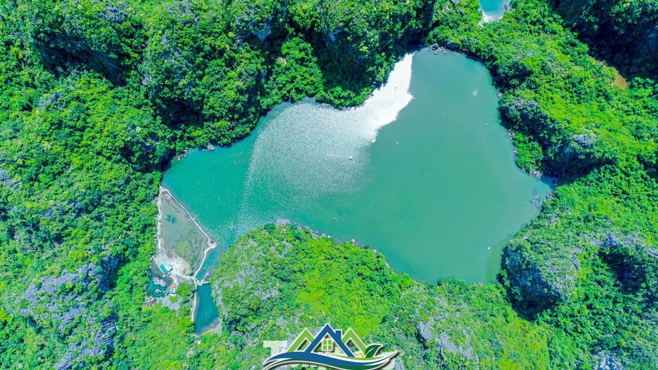 Ngắm vịnh Bái Tử Long từ tuyến đường bao biển đẹp nhất Việt Nam Ngắm vịnh Bái Tử Long từ tuyến đường bao biển đẹp nhất Việt Nam