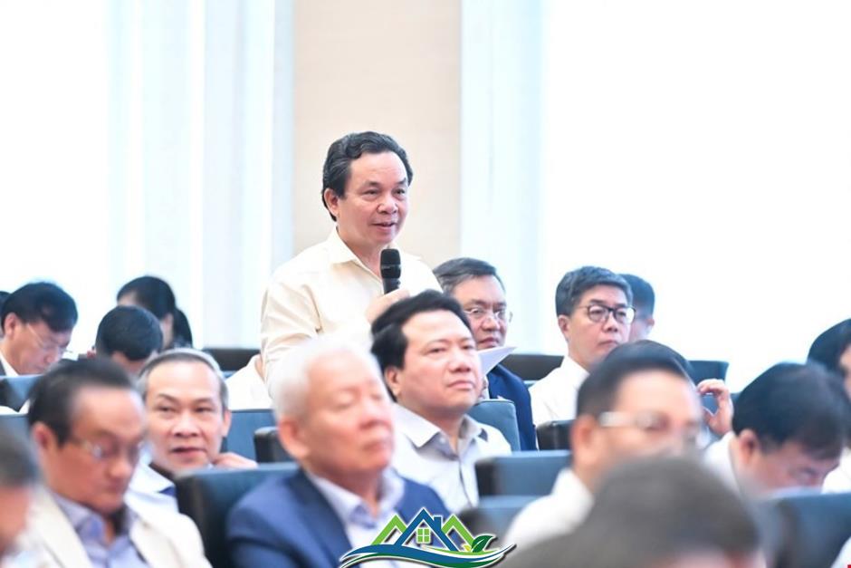 Nghịch lý nộp thuế: Nhà ở 30m2 không lối thoát, dự án nghìn ha 'ngoài cuộc chơi' Nghịch lý nộp thuế: Nhà ở 30m2 không lối thoát, dự án nghìn ha 'ngoài cuộc chơi'