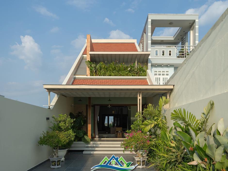Ngôi nhà hiện đại ở Miền Tây rộng 120m2 mang vẻ đẹp nhà vườn truyền thống Ngôi nhà hiện đại ở Miền Tây rộng 120m2 mang vẻ đẹp nhà vườn truyền thống