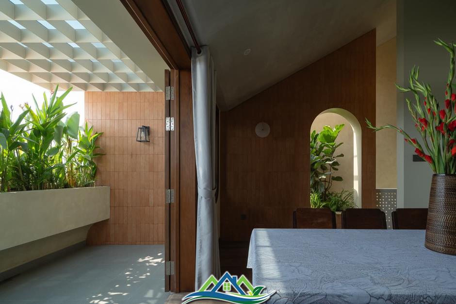 Ngôi nhà hiện đại ở Miền Tây rộng 120m2 mang vẻ đẹp nhà vườn truyền thống Ngôi nhà hiện đại ở Miền Tây rộng 120m2 mang vẻ đẹp nhà vườn truyền thống