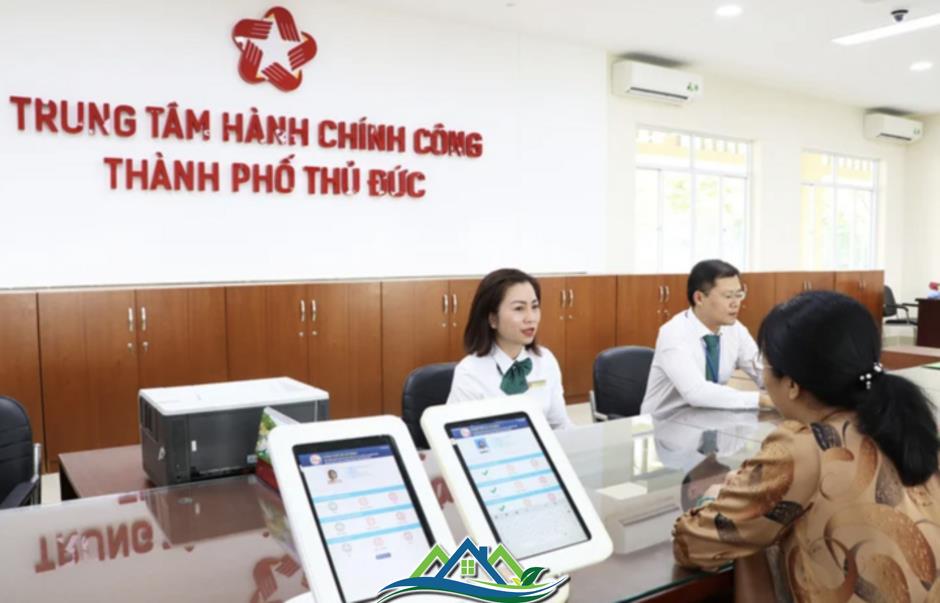 Người dân 12 phường mới ở Thủ Đức cần đến đâu để làm thủ tục giấy tờ?