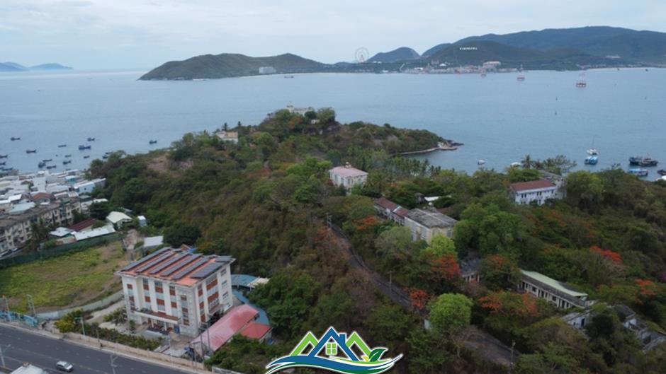 Nha Trang: Lầu Bảo Đại sau 11 năm Nha Trang: Lầu Bảo Đại sau 11 năm