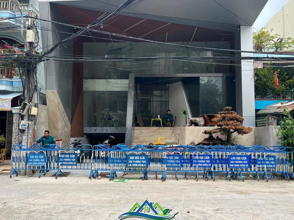 Nha Trang: Vứt tài sản của dân sau khi bị cưỡng chế ở bãi rác Nha Trang: Vứt tài sản của dân sau khi bị cưỡng chế ở bãi rác