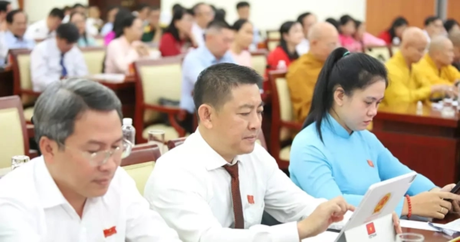 Nhiều chứng thực giấy tờ bất động sản được ủy quyền cho công chức cấp xã