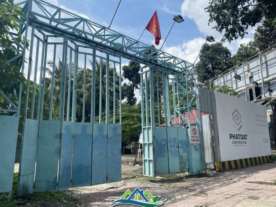 Nhiều dự án ‘đất vàng’ tại TP.HCM tiếp tục bất động Nhiều dự án ‘đất vàng’ tại TP.HCM tiếp tục bất động