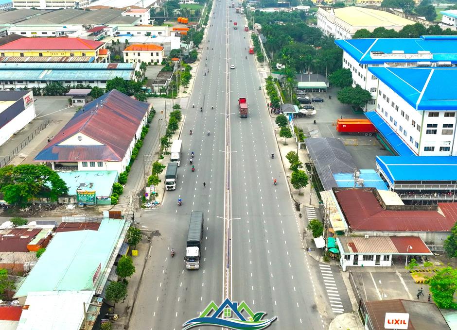 Nhìn từ trên cao 3 đường liên kết nhau được nâng cấp lên 6 làn xe ở Bình Dương Nhìn từ trên cao 3 đường liên kết nhau được nâng cấp lên 6 làn xe ở Bình Dương