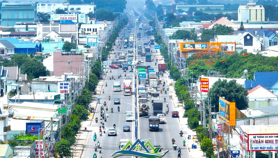 Nhìn từ trên cao 3 đường liên kết nhau được nâng cấp lên 6 làn xe ở Bình Dương Nhìn từ trên cao 3 đường liên kết nhau được nâng cấp lên 6 làn xe ở Bình Dương