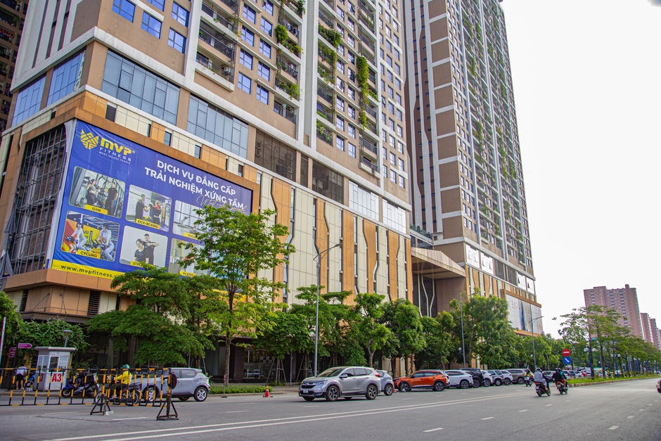 Những dự án có giá trên 100 triệu đồng/m² tại Hà Nội: Chuyên gia nói hợp lý, người lao động than 50 năm mới mua được nhà