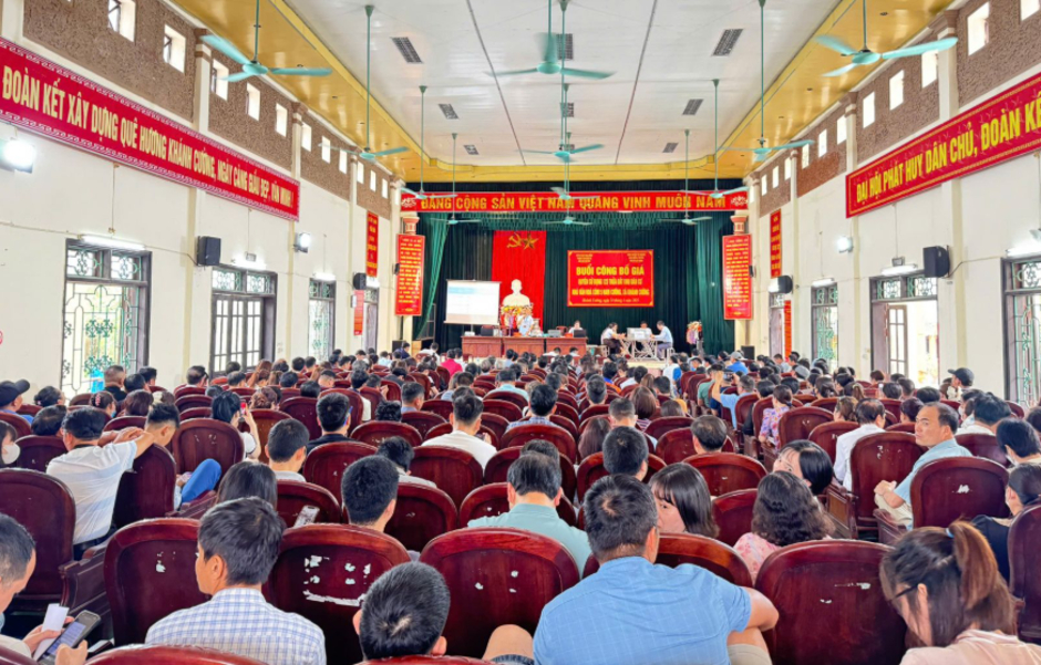 Ninh Bình: Thu về gần 500 tỷ đồng sau 6 phiên đấu giá, vượt hàng trăm tỷ đồng so với tổng giá khởi điểm Ninh Bình: Thu về gần 500 tỷ đồng sau 6 phiên đấu giá, vượt hàng trăm tỷ đồng so với tổng giá khởi điểm