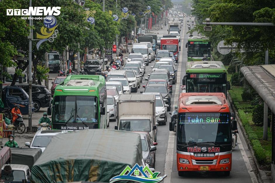 Nơi xây cầu vượt gần 880 tỷ 'giải cứu' nút thắt giao thông phía Tây Hà Nội Nơi xây cầu vượt gần 880 tỷ 'giải cứu' nút thắt giao thông phía Tây Hà Nội
