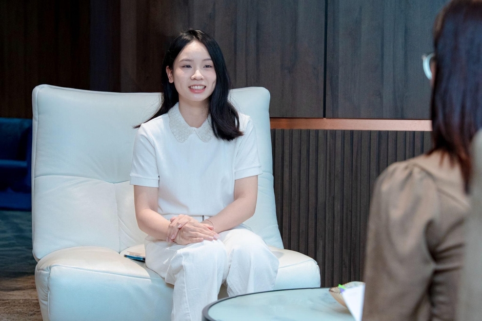 Nữ sinh ngành kế toán trúng giải 200 triệu tiền mặt chỉ bằng cách xem livestream của Sunshine Group Nữ sinh ngành kế toán trúng giải 200 triệu tiền mặt chỉ bằng cách xem livestream của Sunshine Group