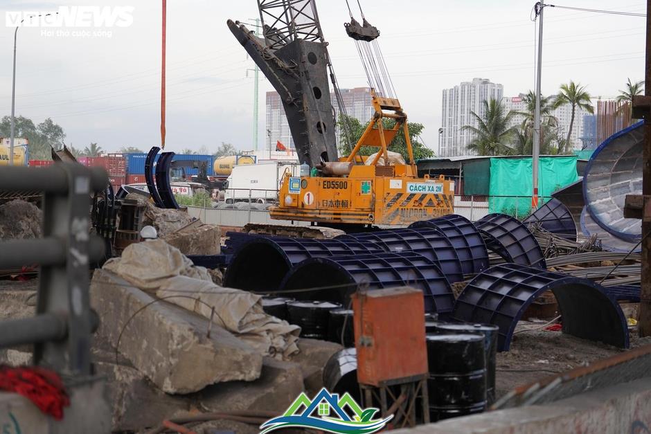 Nút giao Mỹ Thủy hơn 3.400 tỷ đồng ì ạch gần 9 năm do vướng mặt bằng Nút giao Mỹ Thủy hơn 3.400 tỷ đồng ì ạch gần 9 năm do vướng mặt bằng