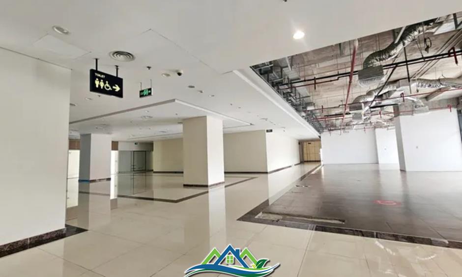 Phớt lờ 'lệnh' đình chỉ, loạt cửa hàng vẫn hoạt động tại chung cư Discovery Complex Phớt lờ 'lệnh' đình chỉ, loạt cửa hàng vẫn hoạt động tại chung cư Discovery Complex