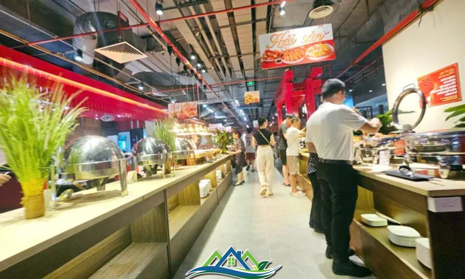 Phớt lờ 'lệnh' đình chỉ, loạt cửa hàng vẫn hoạt động tại chung cư Discovery Complex Phớt lờ 'lệnh' đình chỉ, loạt cửa hàng vẫn hoạt động tại chung cư Discovery Complex