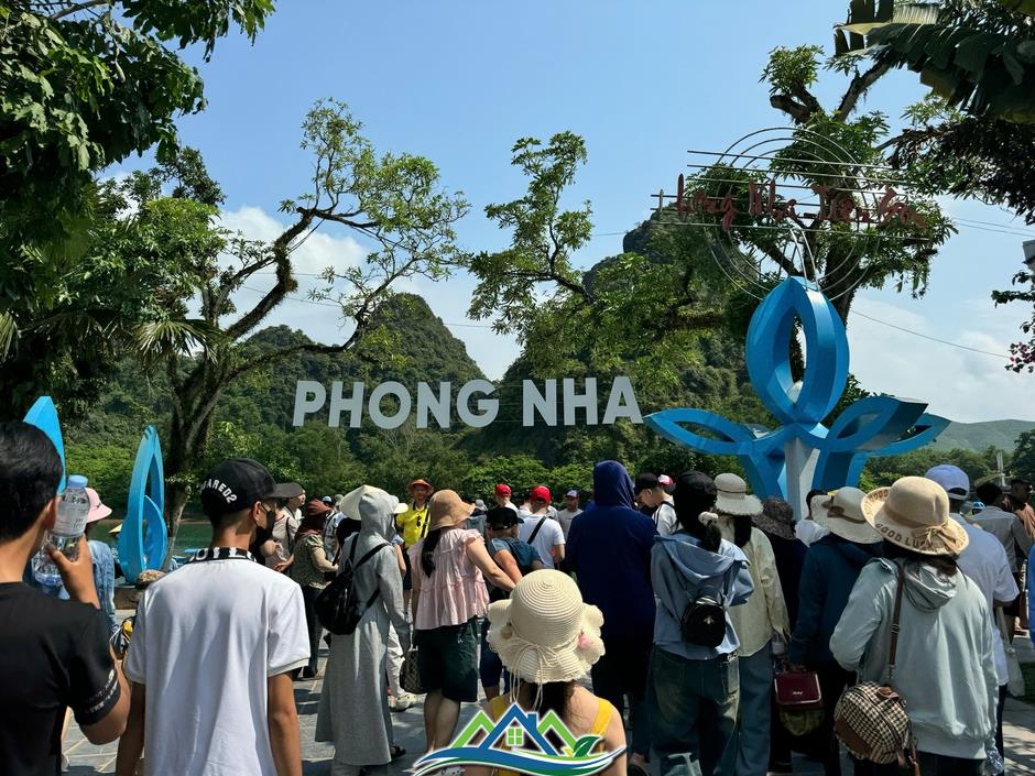 Quảng Bình đón gần 370.000 lượt khách dịp lễ 30-4, du lịch sinh thái Quảng Bình đón gần 370.000 lượt khách dịp lễ 30-4, du lịch sinh thái