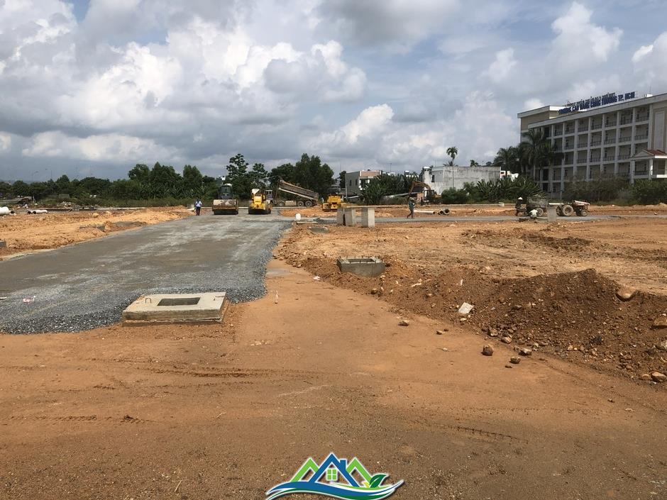 Quảng Ngãi: Người dân phản ứng khi phải đóng hàng trăm triệu để được tái định cư Quảng Ngãi: Người dân phản ứng khi phải đóng hàng trăm triệu để được tái định cư