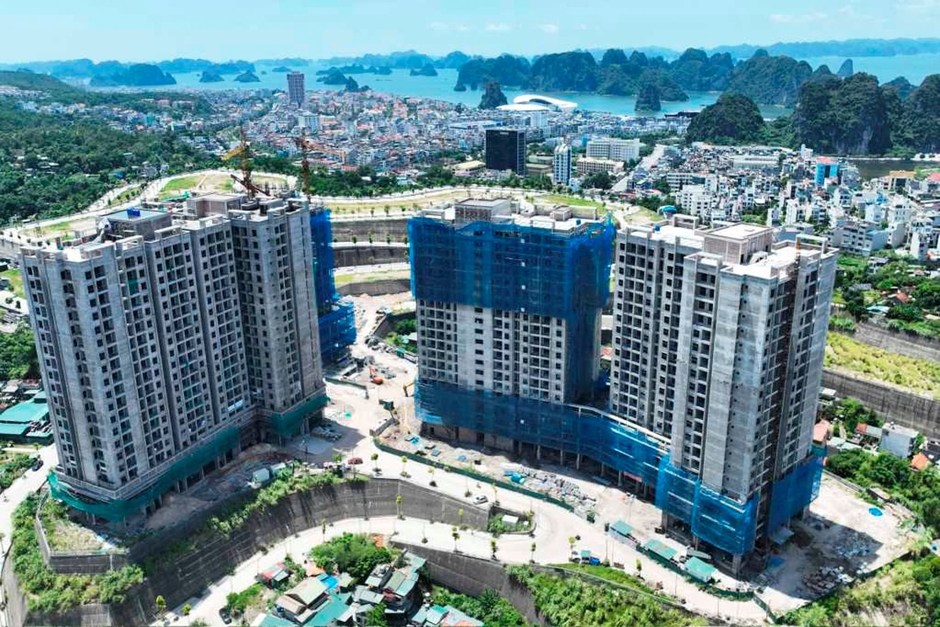 Quảng Ninh chuẩn bị hoàn thành dự án nhà ở xã hội đầu tiên, trị giá 1.400 tỷ đồng, đáp ứng nhu cầu cho 4.000 người dân Quảng Ninh chuẩn bị hoàn thành dự án nhà ở xã hội đầu tiên, trị giá 1.400 tỷ đồng, đáp ứng nhu cầu cho 4.000 người dân