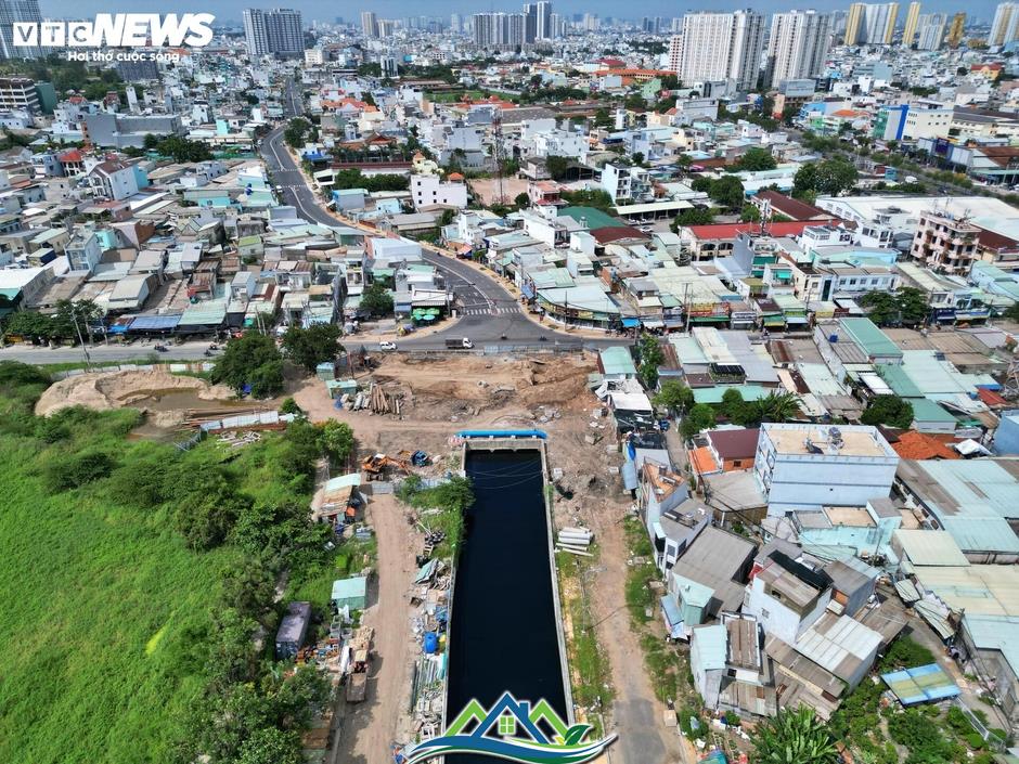 Rạch chống ngập thành đường sau 4 năm cải tạo ở TP.HCM Rạch chống ngập thành đường sau 4 năm cải tạo ở TP.HCM