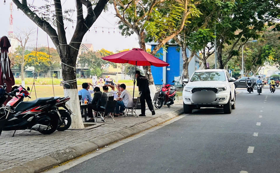 Sau 3 năm rao bán không ai mua, đến nay lô đất tăng giá lên 200 triệu đồng, sáng rao chiều có người vào cọc