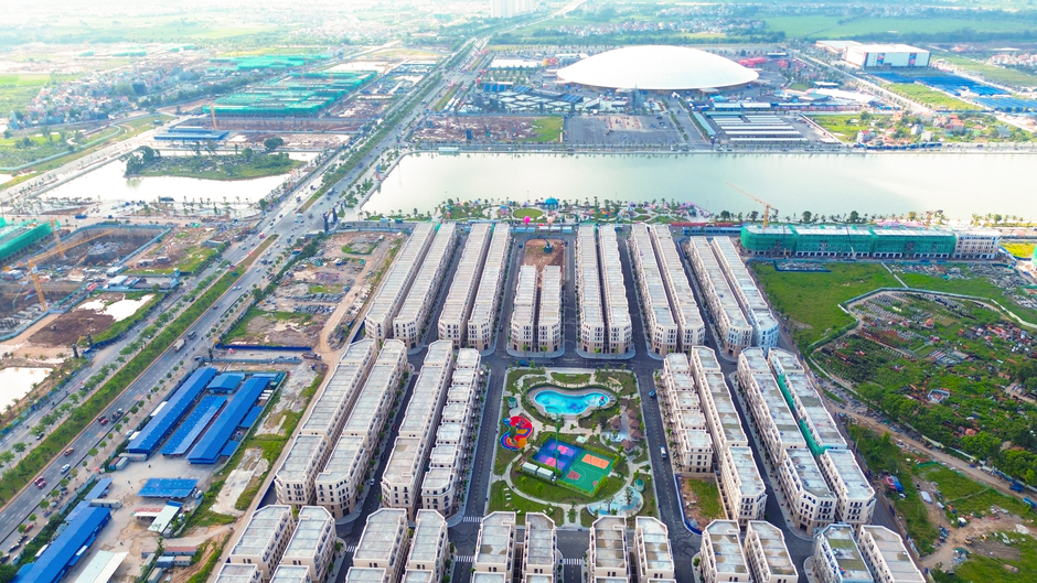Siêu dự án của Vinhomes nằm bên vành đai 2 Hà Nội: Bàn giao nhà chỉ sau một năm, ngày cao điểm đón hơn một triệu khách Siêu dự án của Vinhomes nằm bên vành đai 2 Hà Nội: Bàn giao nhà chỉ sau một năm, ngày cao điểm đón hơn một triệu khách