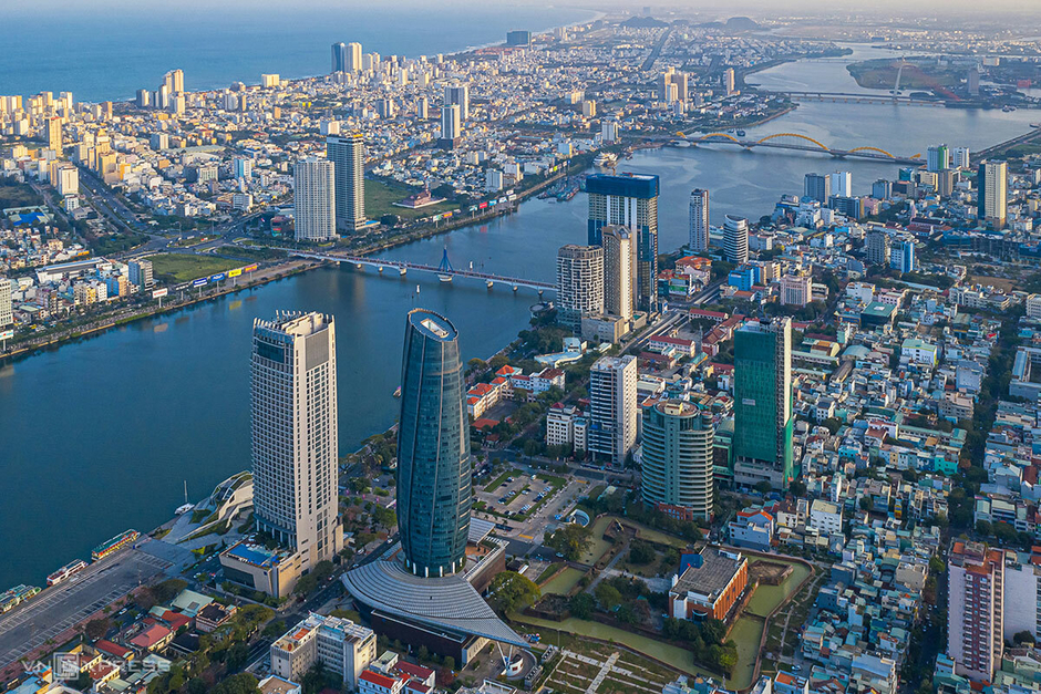 Siêu tòa tháp cao nhất miền Trung sắp lộ diện: Vượt Bitexco biểu tượng một thời, gia nhập “câu lạc bộ trên 70 tầng” cùng Keangnam 72 và Landmark 81 Siêu tòa tháp cao nhất miền Trung sắp lộ diện: Vượt Bitexco biểu tượng một thời, gia nhập “câu lạc bộ trên 70 tầng” cùng Keangnam 72 và Landmark 81