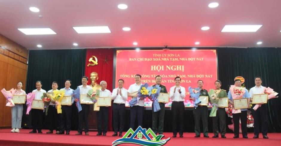 Sơn La công bố xoá xong nhà tạm, về đích sớm nhất trong các tỉnh miền núi phía Bắc Sơn La công bố xoá xong nhà tạm, về đích sớm nhất trong các tỉnh miền núi phía Bắc