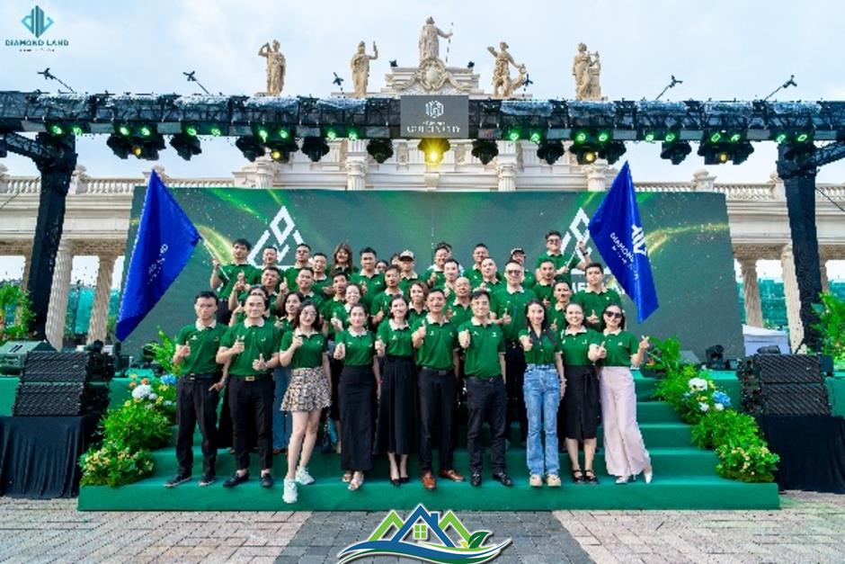 Sự kiện Kick off Vinhomes Golden City – Chiến binh hội tụ, chinh phục đỉnh cao Sự kiện Kick off Vinhomes Golden City – Chiến binh hội tụ, chinh phục đỉnh cao