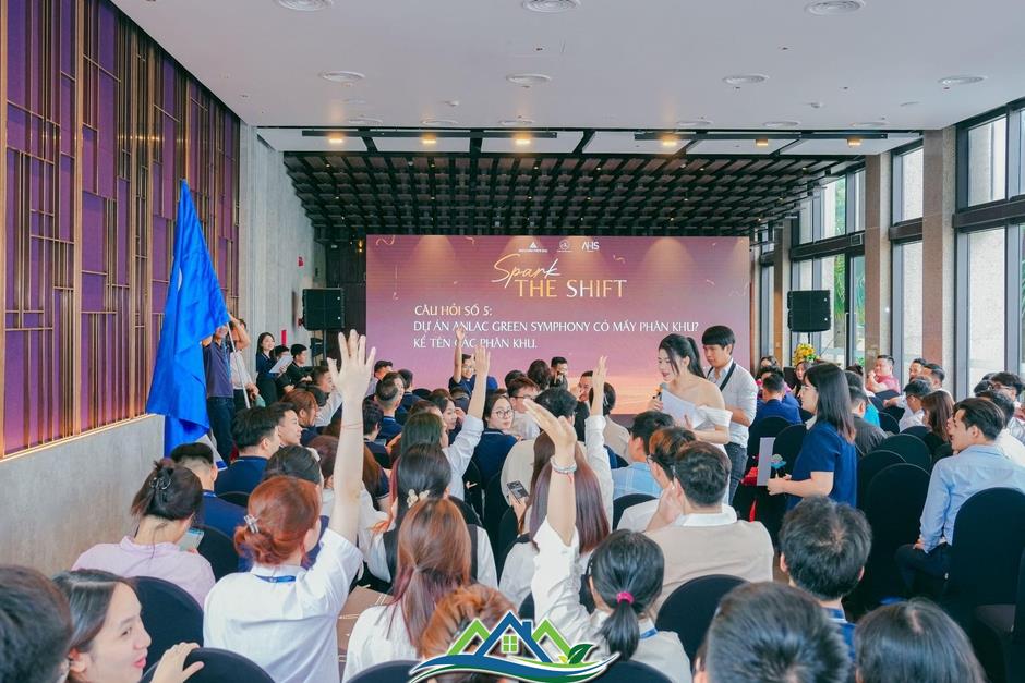 Sự kiện “Spark The Shift”: Khơi dậy cảm hứng, khai mở cơ hội tại Anlac Green Symphony Sự kiện “Spark The Shift”: Khơi dậy cảm hứng, khai mở cơ hội tại Anlac Green Symphony