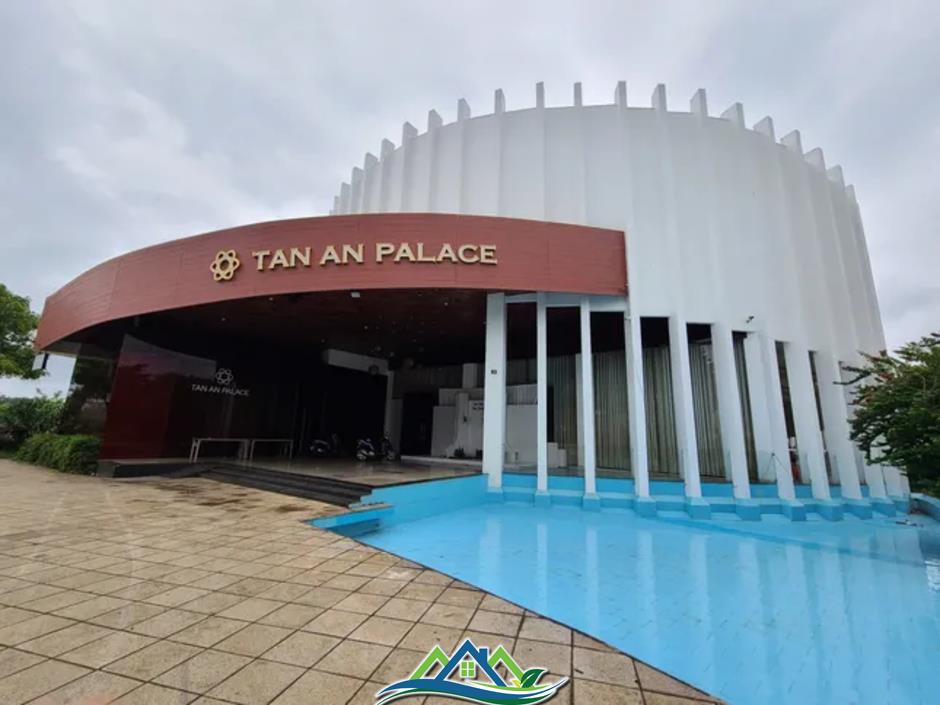 Tận thấy khu ‘đất vàng’ cho thuê sai khiến lãnh đạo huyện bị khởi tố Tận thấy khu ‘đất vàng’ cho thuê sai khiến lãnh đạo huyện bị khởi tố
