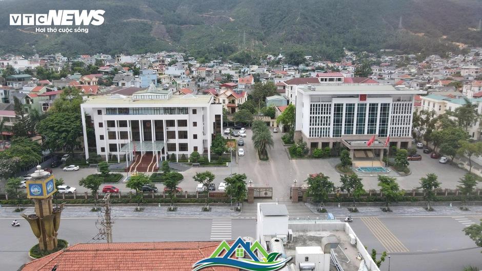 Tên gọi, trụ sở 52 xã, phường mới và 2 đặc khu của tỉnh Quảng Ninh Tên gọi, trụ sở 52 xã, phường mới và 2 đặc khu của tỉnh Quảng Ninh