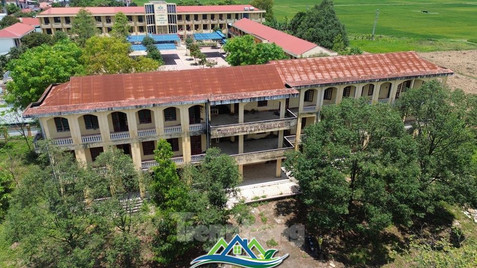 Thanh Hóa: Sau giải thể, trường học trên đất vàng bỏ hoang, đổ nát Thanh Hóa: Sau giải thể, trường học trên đất vàng bỏ hoang, đổ nát