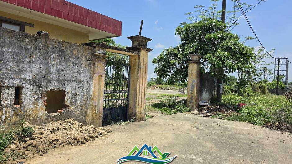 Thanh Hóa: Sau giải thể, trường học trên đất vàng bỏ hoang, đổ nát Thanh Hóa: Sau giải thể, trường học trên đất vàng bỏ hoang, đổ nát